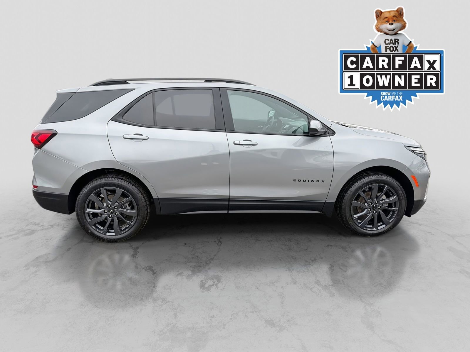 Used 2023 Chevrolet Equinox RS w/ LPO, Floor Liner Package AWD/4WD image 9