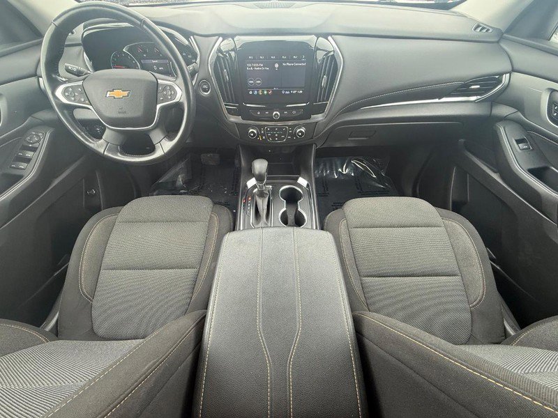 Used 2021 Chevrolet Traverse LT w/ LPO, Blackout Package image 16