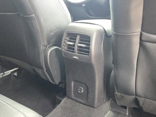 Certified 2022 Ford Escape Titanium w/ Class II Trailer Tow Package image 12