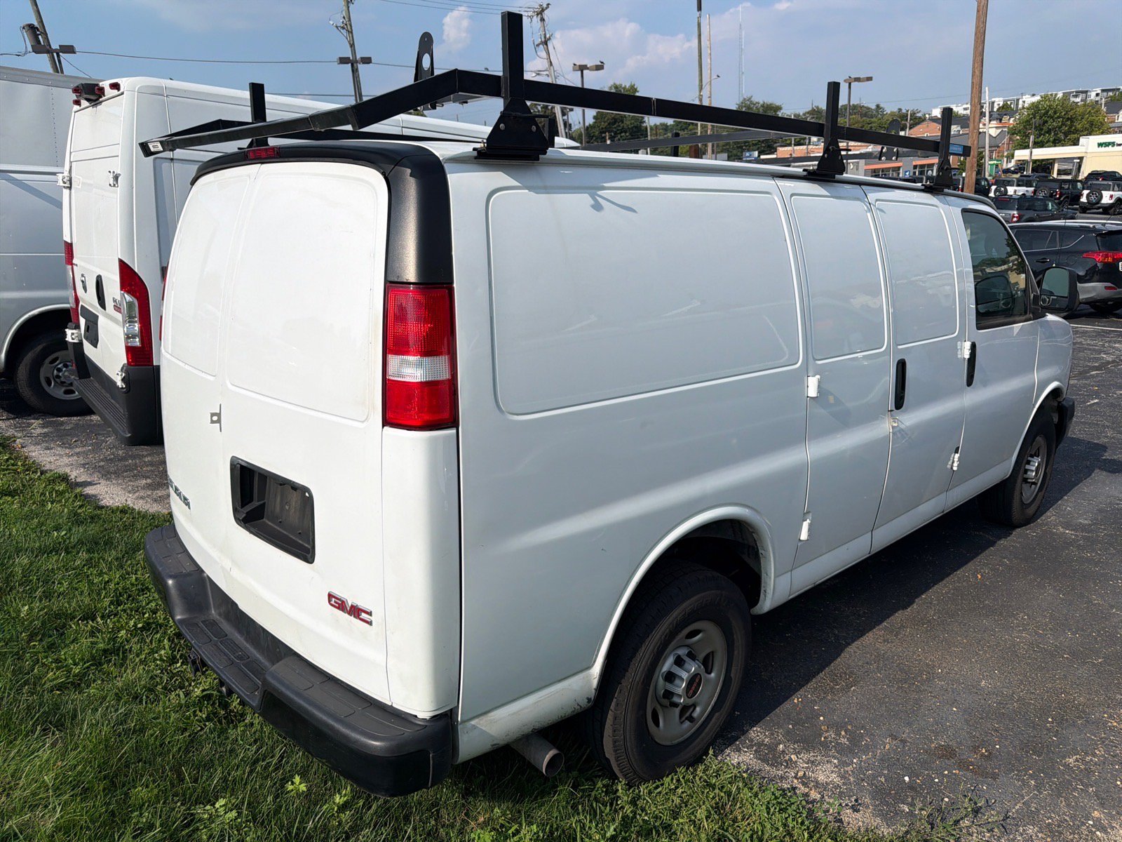 Used 2022 GMC Savana 2500 w/ Driver Convenience Package RWD image 6