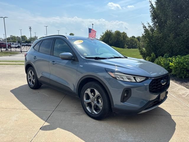 Certified 2025 Ford Escape ST-Line Select AWD/4WD image 33