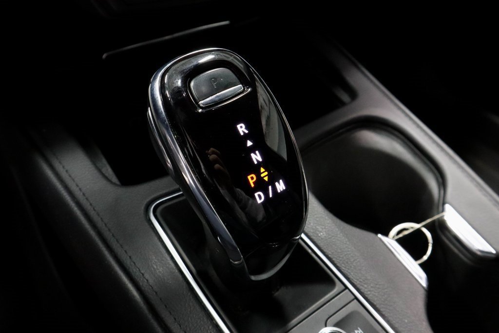 Used 2023 Cadillac XT4 Premium Luxury image 32