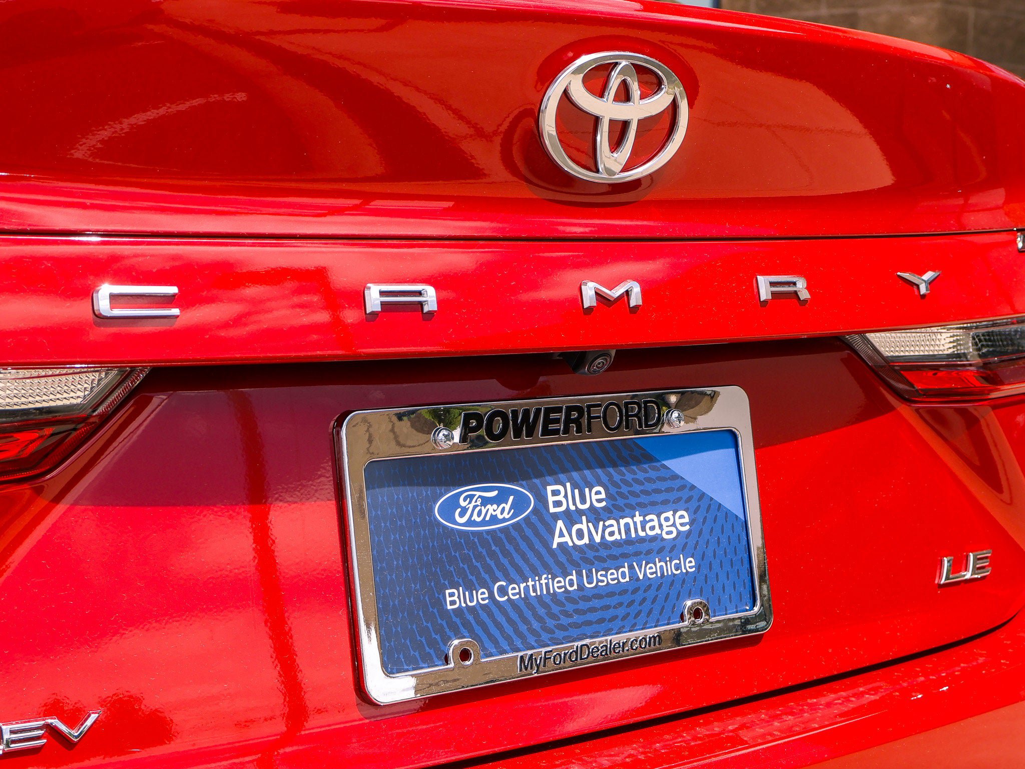 Used 2025 Toyota Camry LE FWD image 19