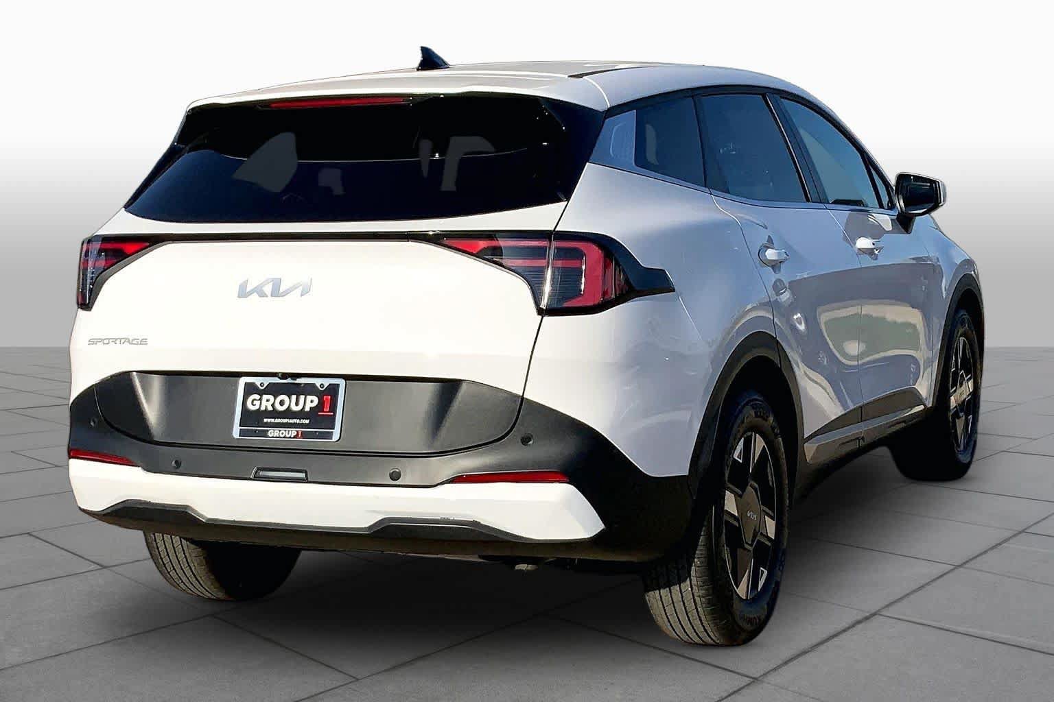 Used 2026 Kia Sportage LX FWD image 13