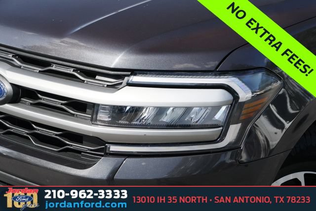 Certified 2024 Ford Expedition XLT RWD image 2