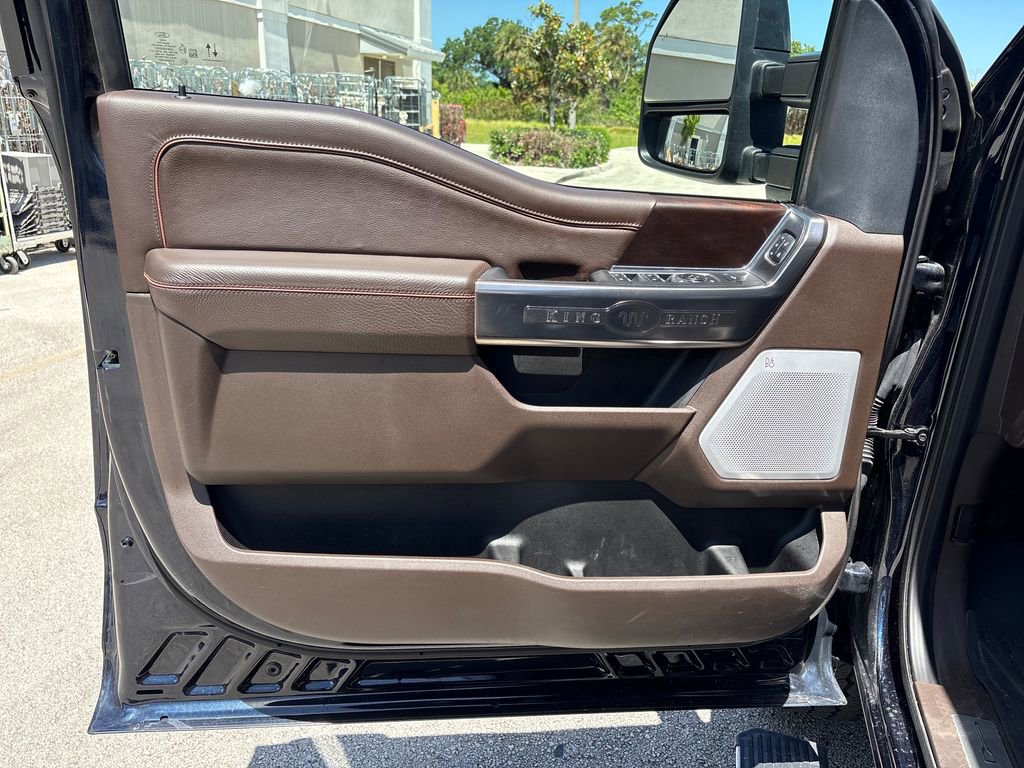 Certified 2025 Ford F250 King Ranch AWD/4WD image 23