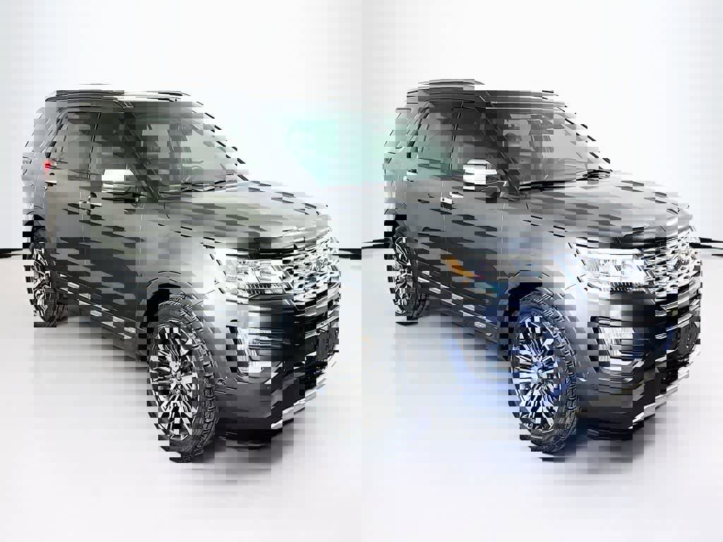 Certified 2017 Ford Explorer Platinum image 7