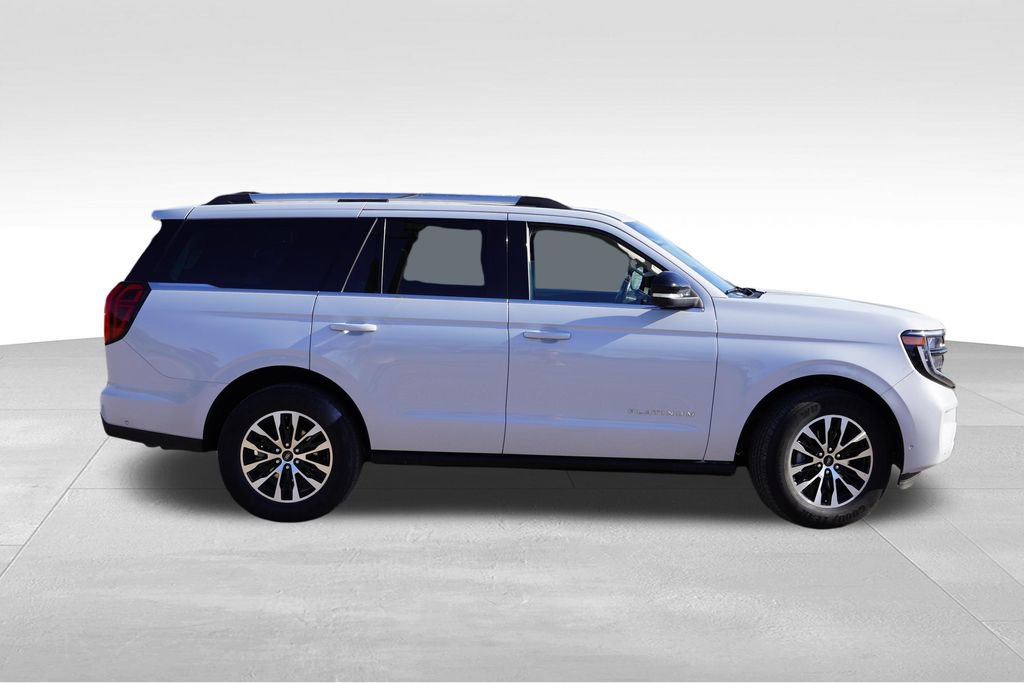 Certified 2025 Ford Expedition Platinum AWD/4WD image 3