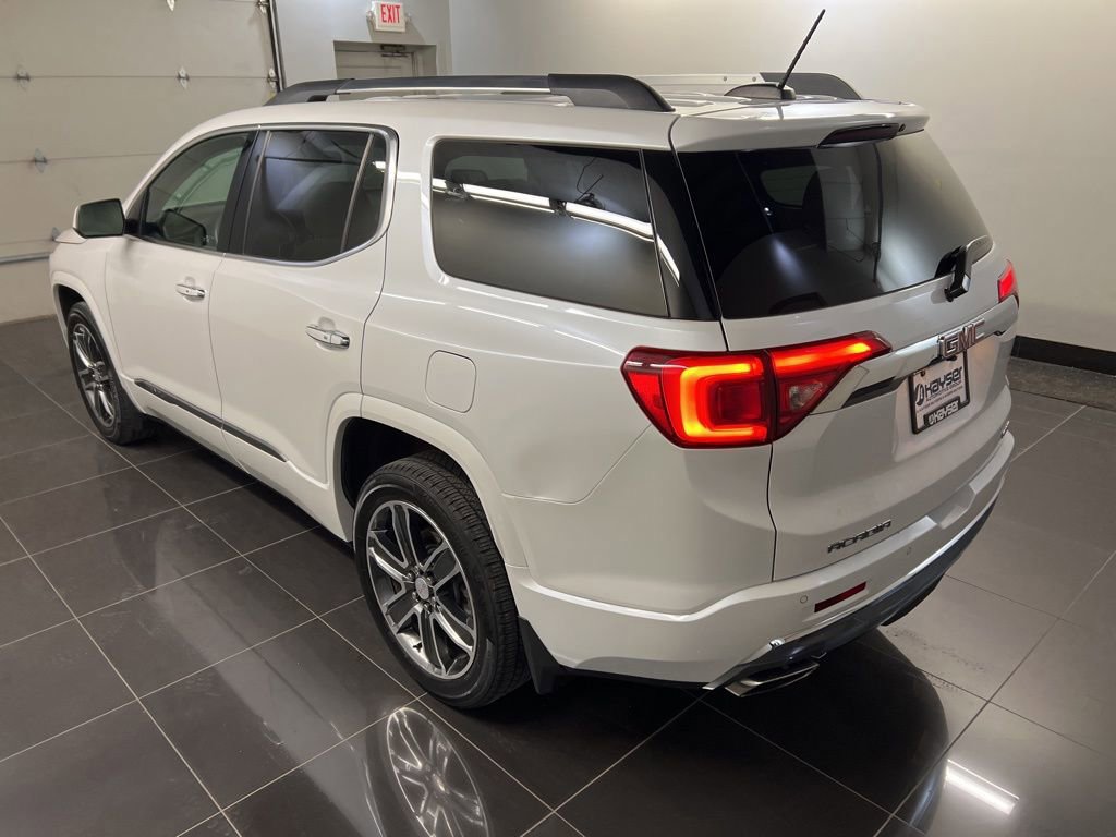 Used 2019 GMC Acadia Denali w/ Technology Package image 2