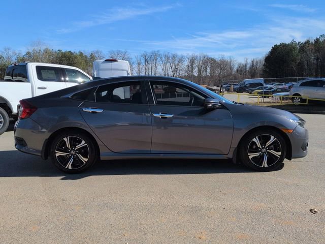 Used 2018 Honda Civic Touring image 5