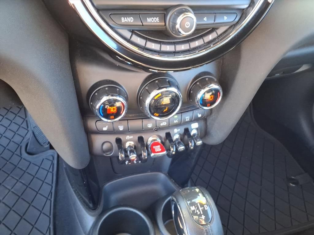 Used 2018 MINI Cooper S image 32