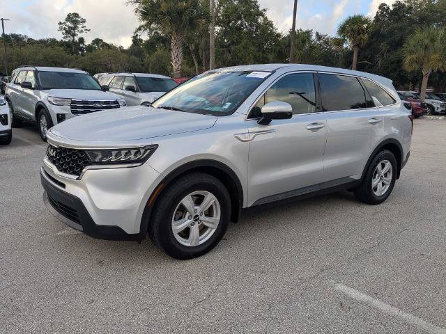 Used 2022 Kia Sorento LX FWD image 8