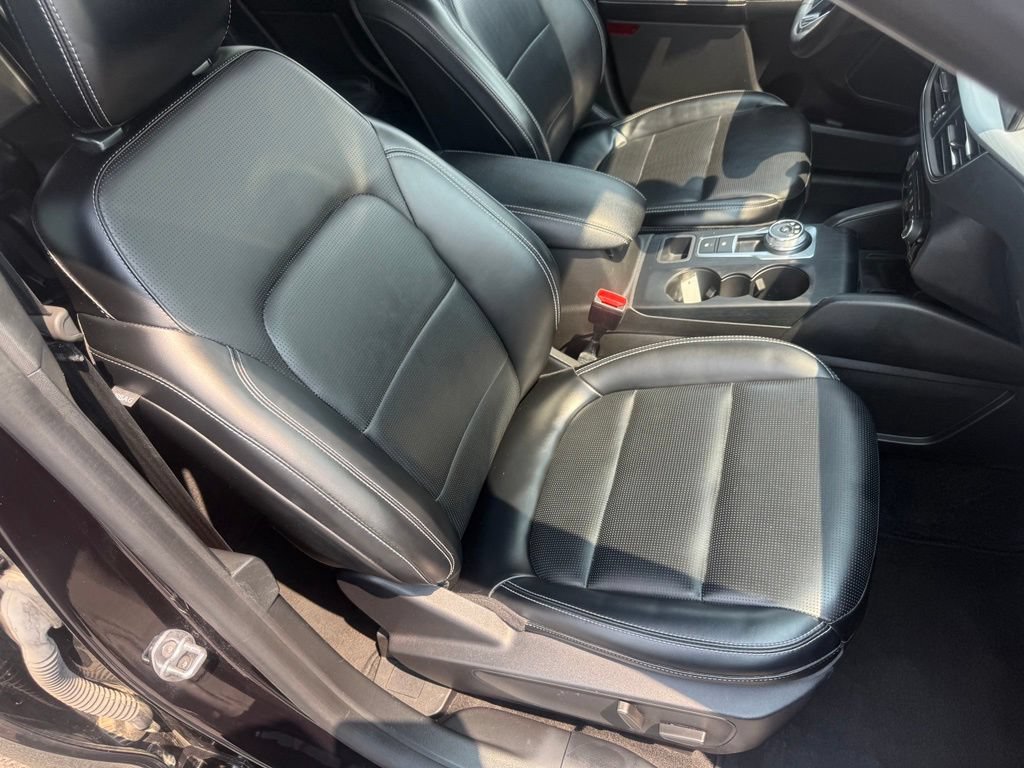 Certified 2024 Ford Escape Platinum AWD/4WD image 62