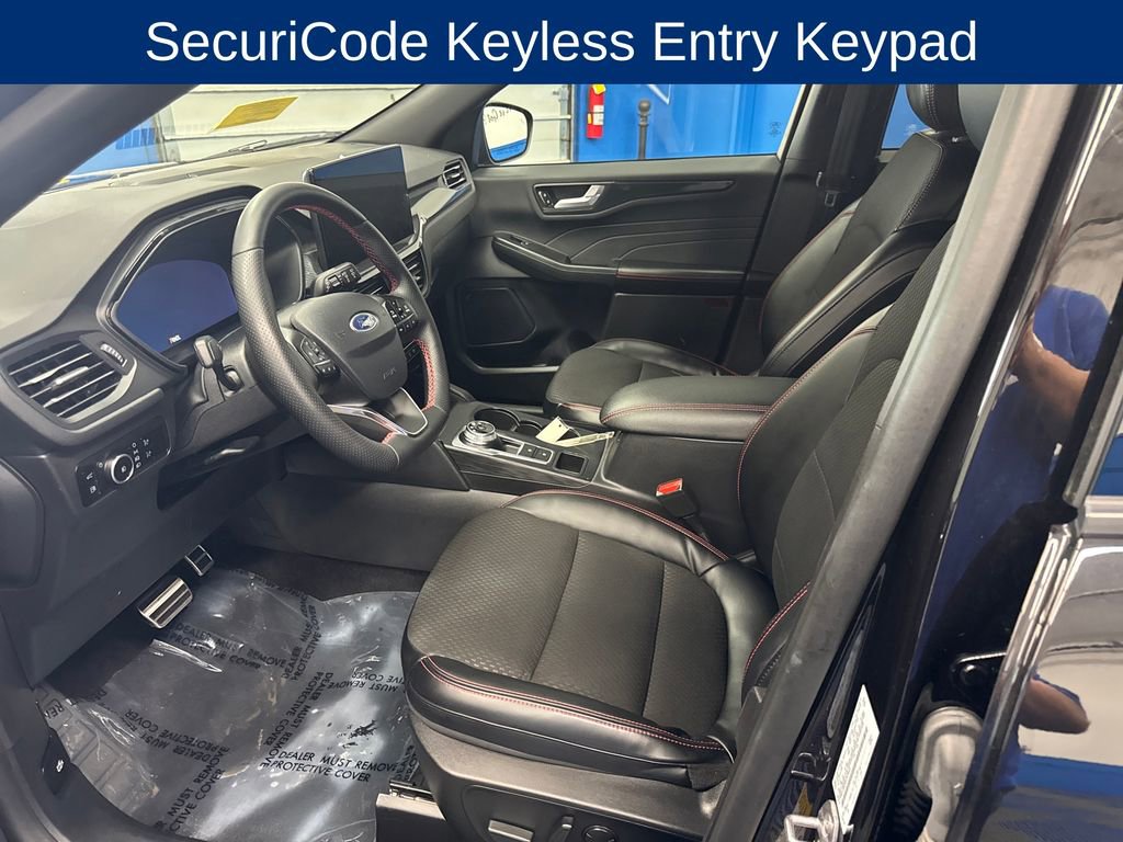 Certified 2023 Ford Escape ST-Line Select w/ Tech Pack #2 AWD/4WD image 10