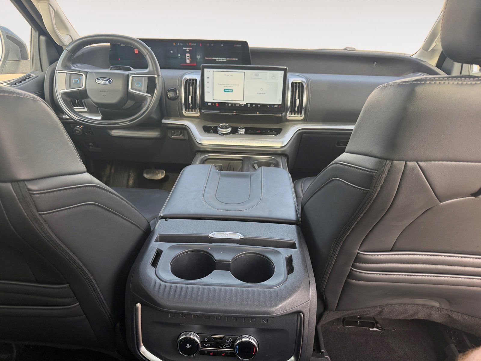 Certified 2025 Ford Expedition Platinum image 10
