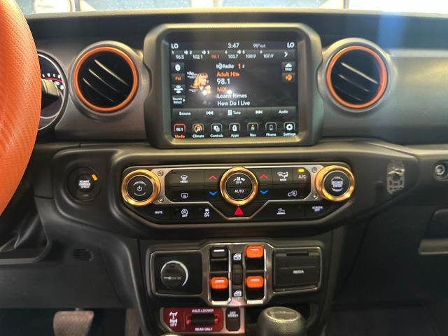 Used 2022 Jeep Gladiator Mojave AWD/4WD image 18