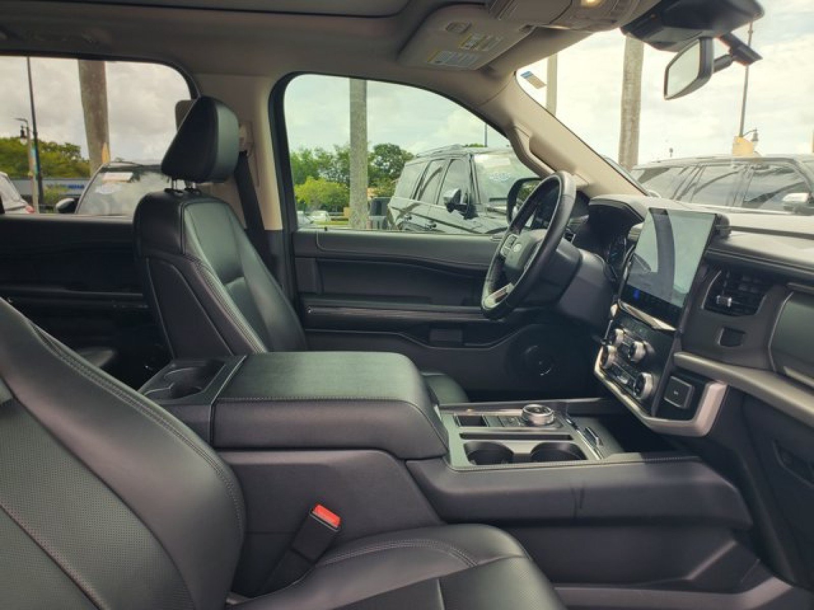 Certified 2023 Ford Expedition XLT RWD image 38
