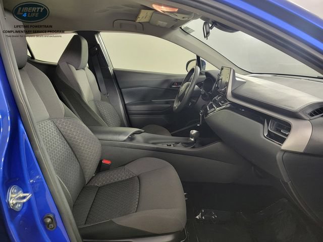 Used 2020 Toyota C-HR LE FWD image 17
