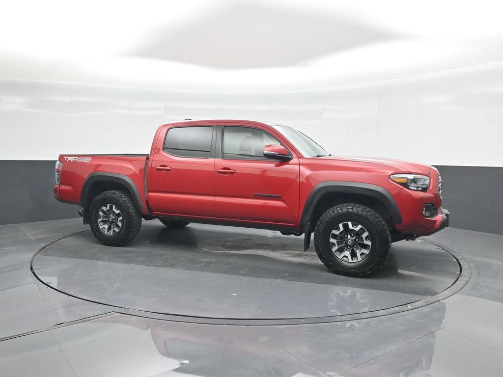 Used 2023 Toyota Tacoma TRD Off-Road w/ Technology Package AWD/4WD image 11