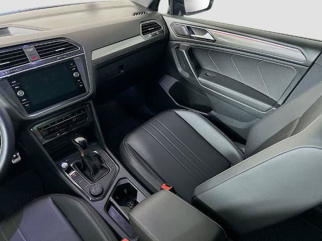 Used 2023 Volkswagen Tiguan SE R-Line AWD/4WD image 11