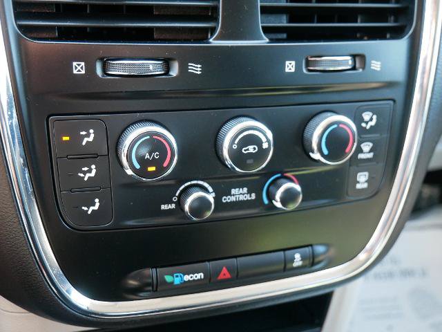 Used 2019 Dodge Grand Caravan SE w/ UConnect Hands-Free Group FWD image 23