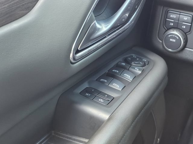 Used 2024 Chevrolet Tahoe Z71 w/ Luxury Package AWD/4WD image 17