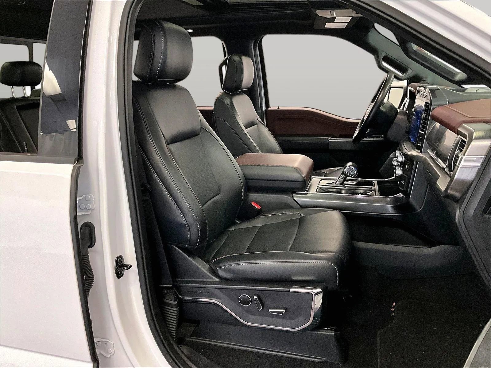 Certified 2023 Ford F150 Lariat w/ Equipment Group 502A High image 7