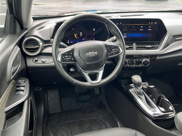 Used 2025 Chevrolet Trax ACTIV w/ Driver Confidence Package FWD image 18