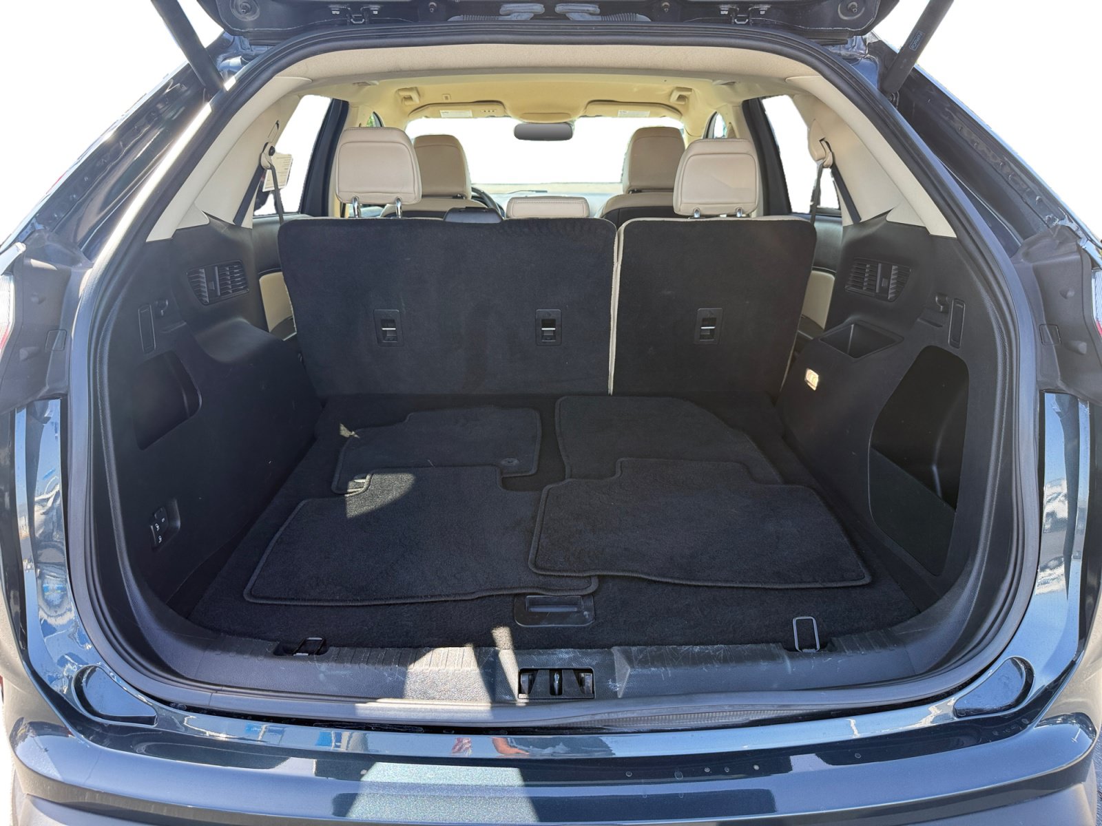 Certified 2023 Ford Edge SEL w/ Convenience Package AWD/4WD image 17