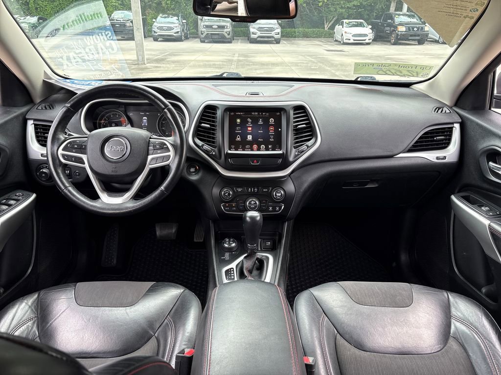 Used 2017 Jeep Cherokee Trailhawk w/ Comfort/Convenience Group AWD/4WD image 7