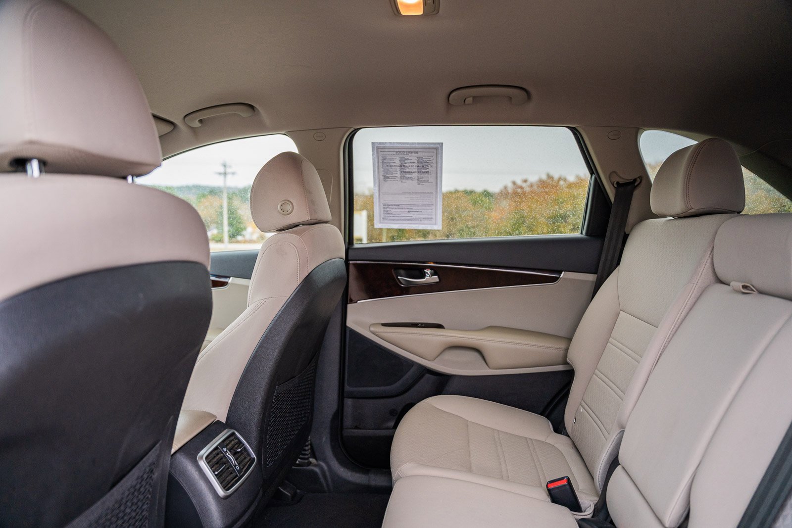 Used 2018 Kia Sorento LX image 16