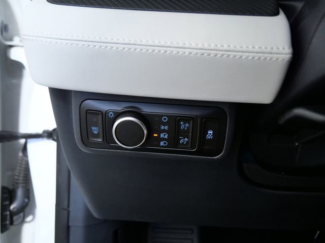 Certified 2025 Ford Mustang Mach-E Premium AWD/4WD image 25