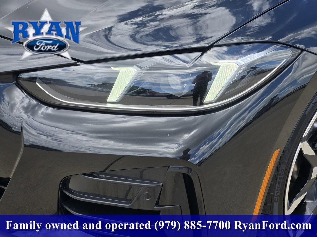 Used 2026 BMW 430i Coupe w/ M Sport Package RWD image 6