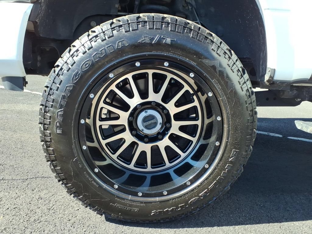 Certified 2021 Ford F350 Platinum w/ FX4 Off-Road Package AWD/4WD image 26