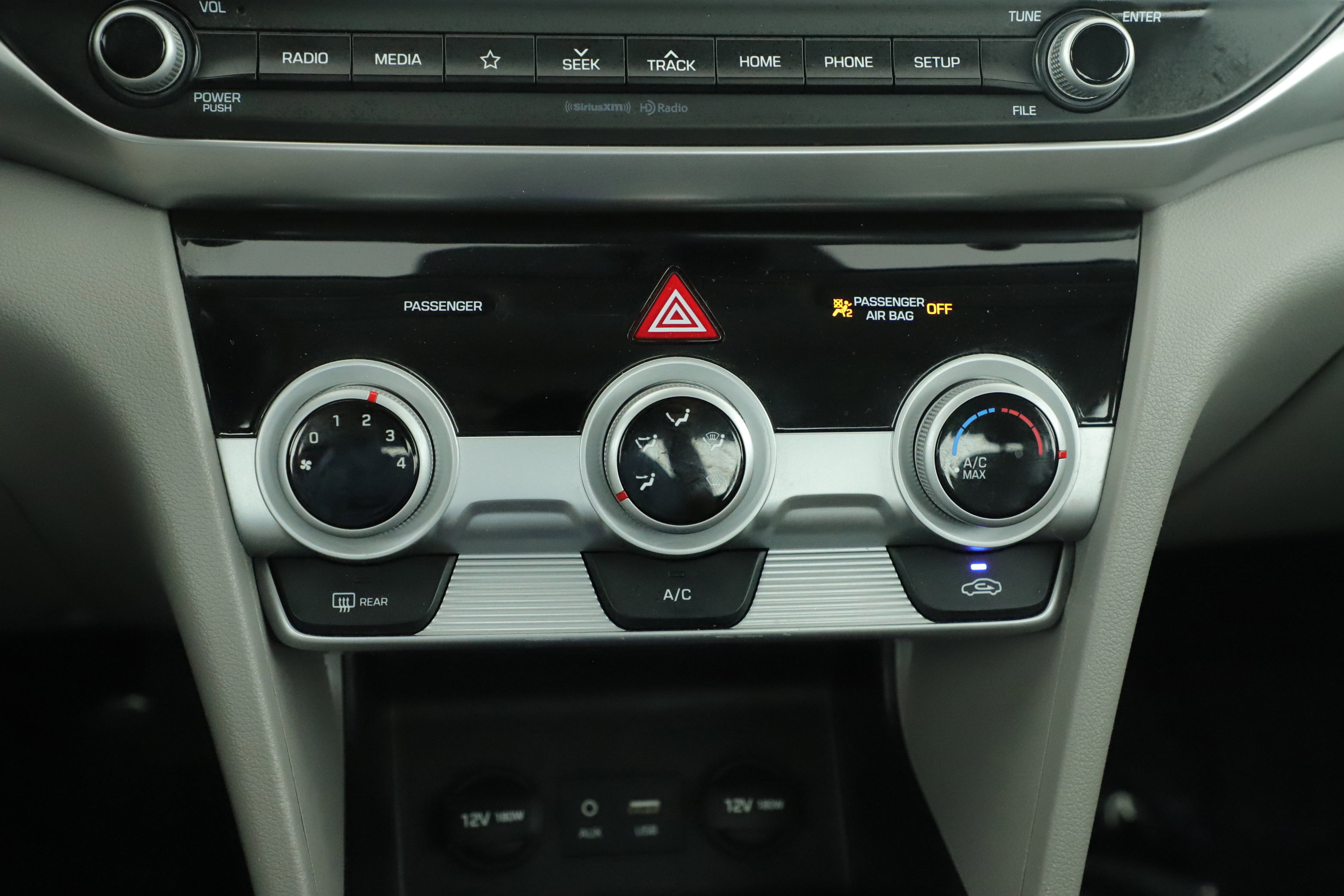 Used 2019 Hyundai Elantra SEL image 23