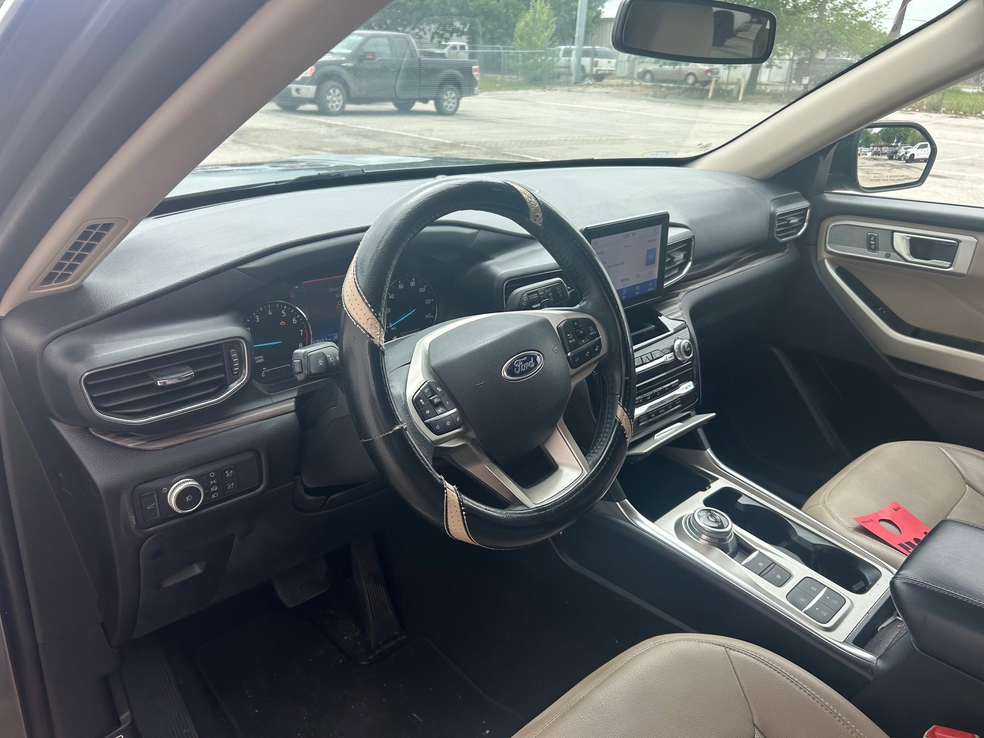 Certified 2021 Ford Explorer Limited w/ Equipment Group 301A image 17