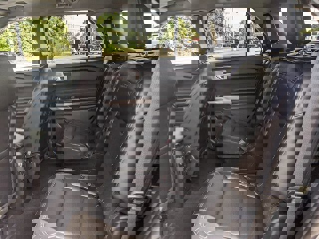 Certified 2022 Ford Explorer Limited w/ Limited Technology Package image 31