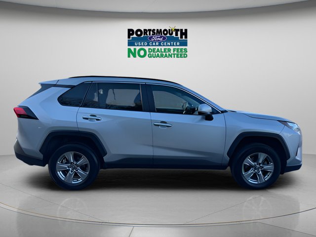 Used 2024 Toyota RAV4 XLE AWD/4WD image 6