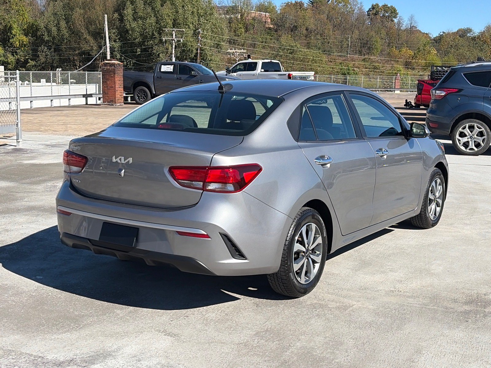 Used 2023 Kia Rio S w/ Technology Package FWD image 3
