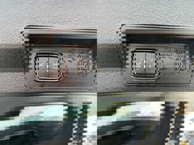 Certified 2022 Ford Explorer XLT w/ Equipment Group 202A image 32