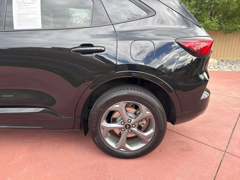 Certified 2024 Ford Escape ST-Line AWD/4WD image 37