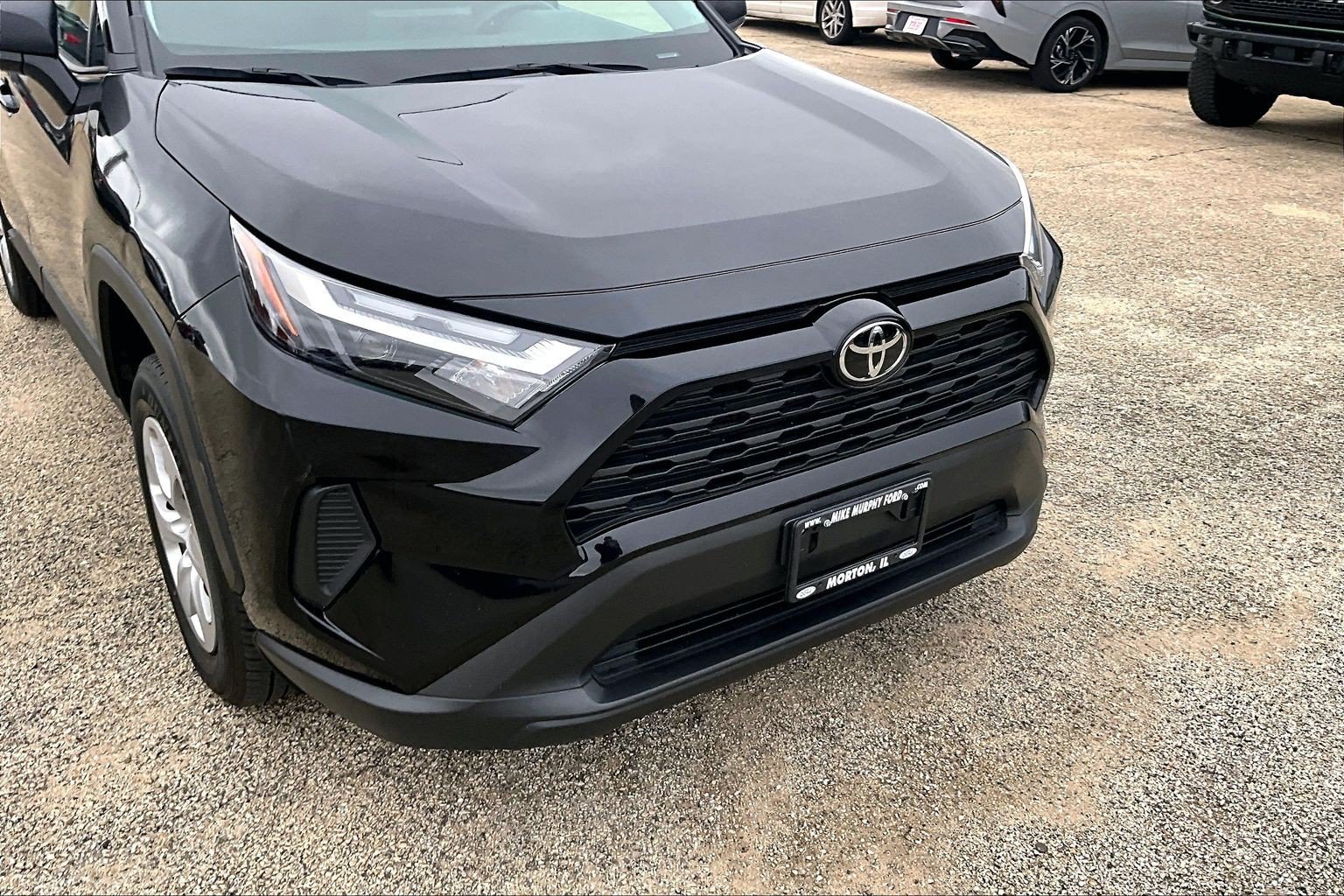 Used 2025 Toyota RAV4 LE AWD/4WD image 4