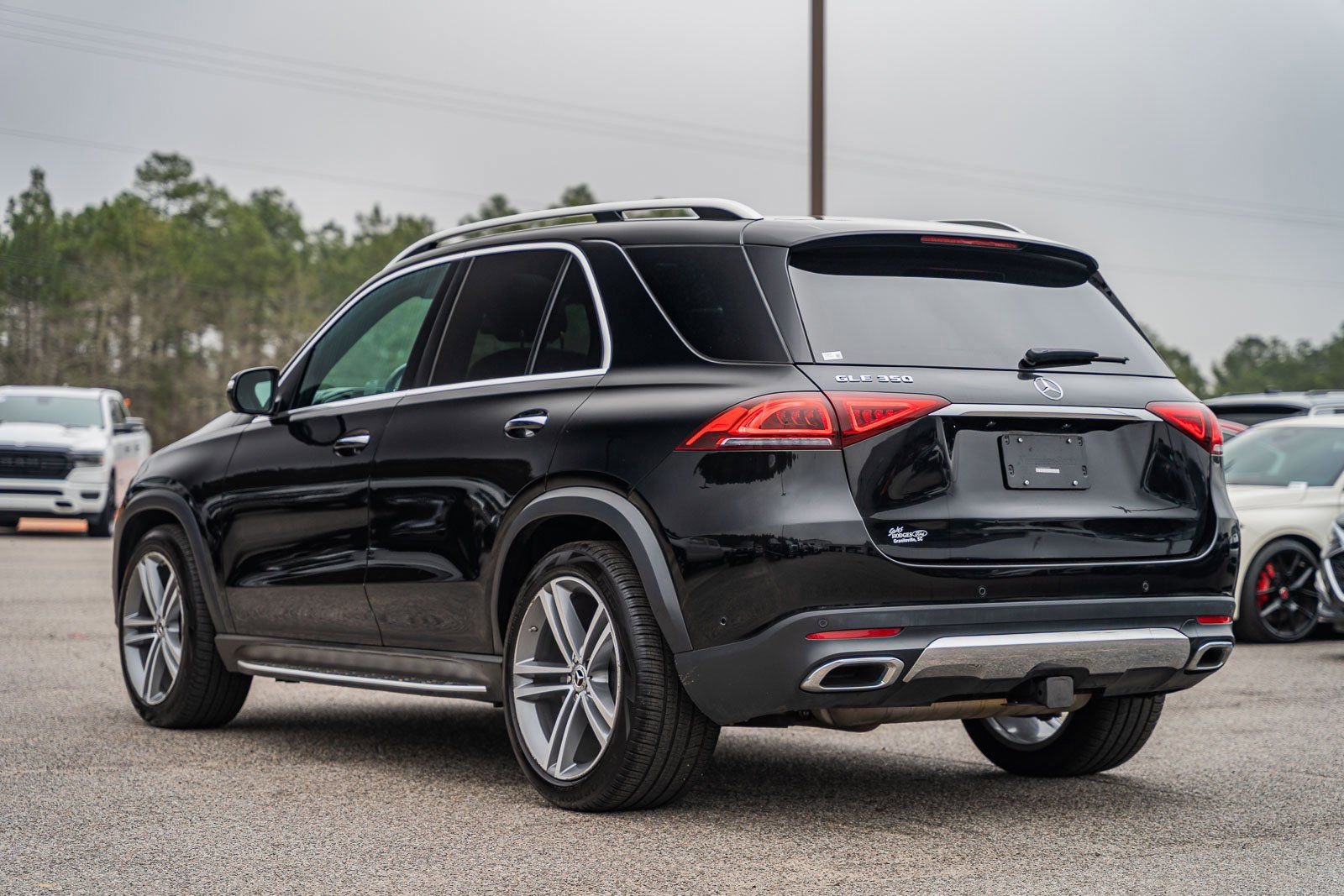 Used 2022 Mercedes-Benz GLE 350 image 3