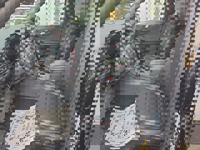 Certified 2025 Ford Escape ST-Line image 12