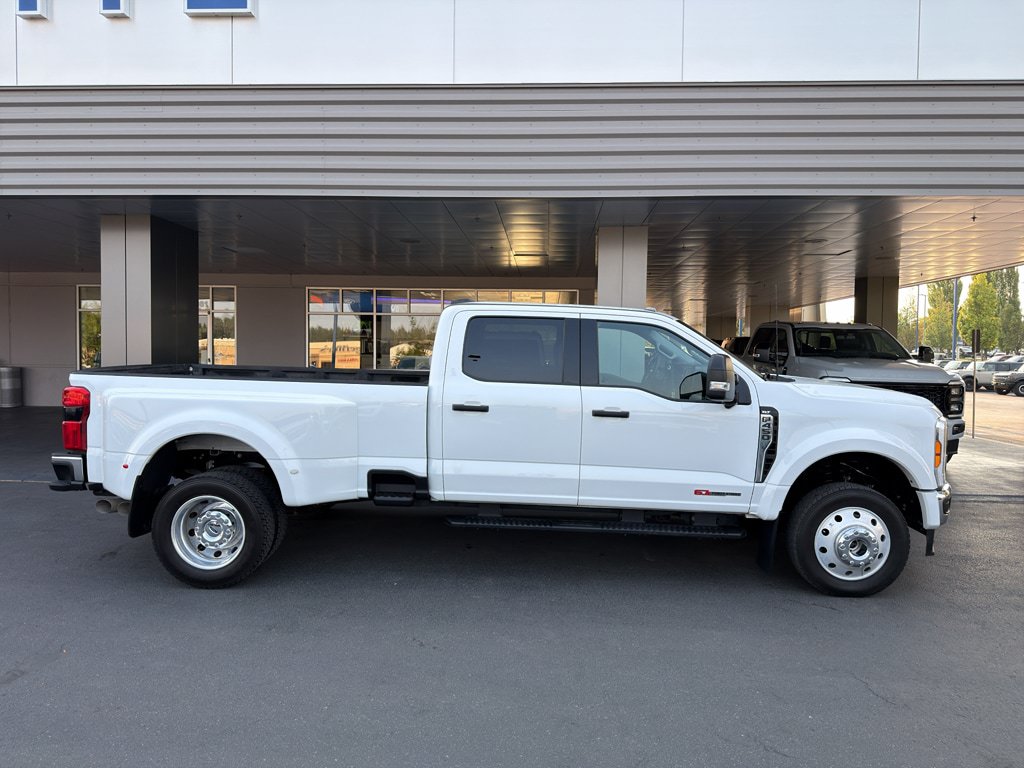 Certified 2025 Ford F450 XLT w/ 360-Degree Camera Package AWD/4WD image 9