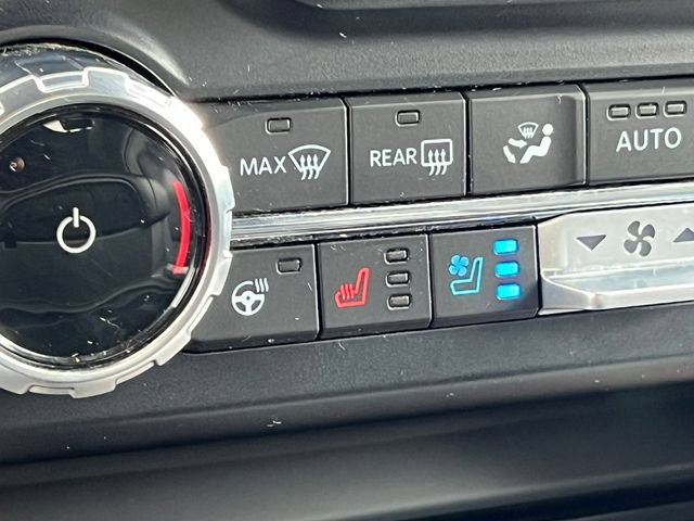 Certified 2024 Ford F350 Lariat w/ Lariat Ultimate Package AWD/4WD image 44