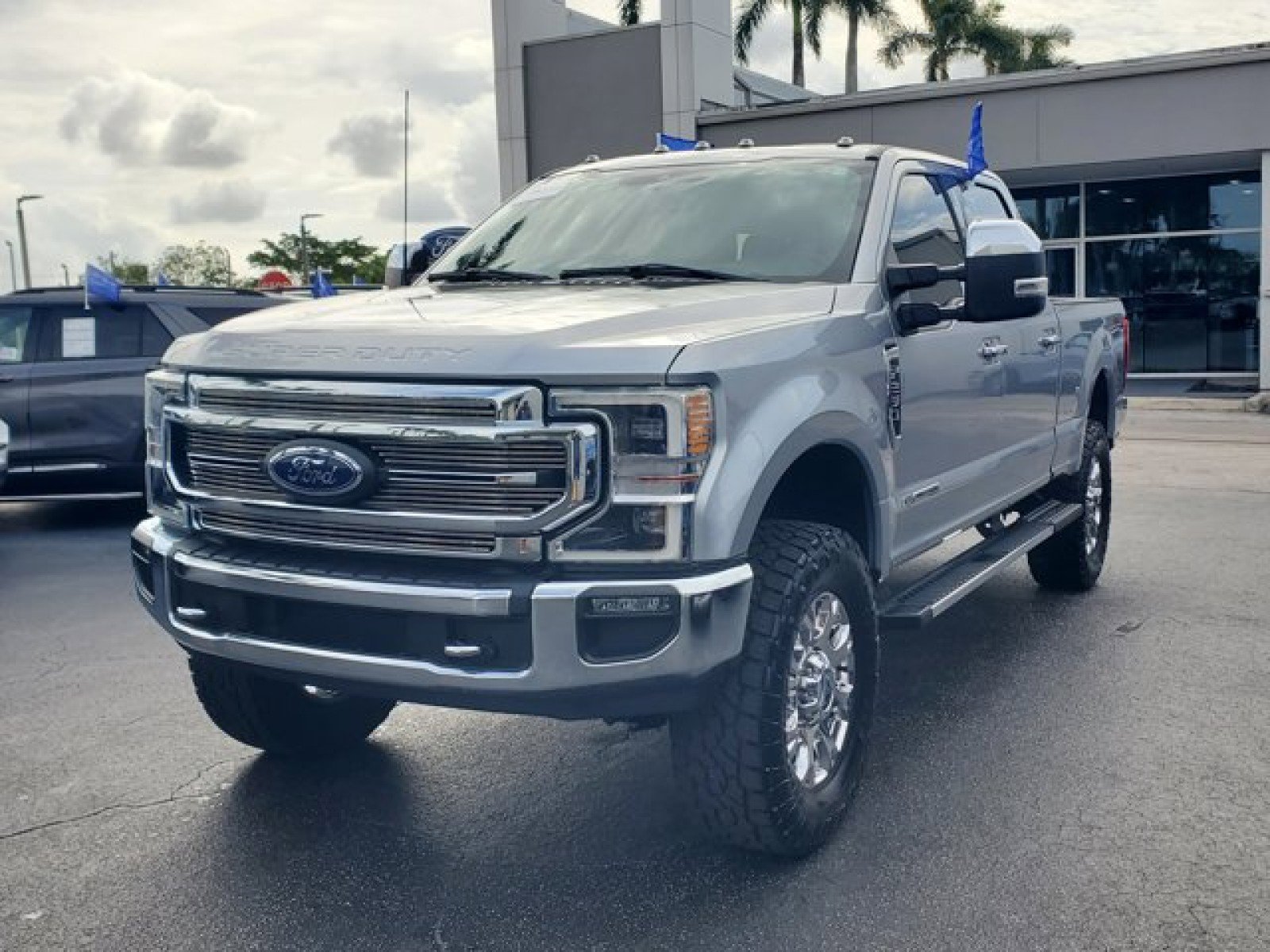 Certified 2022 Ford F250 Lariat w/ Lariat Ultimate Package image 3