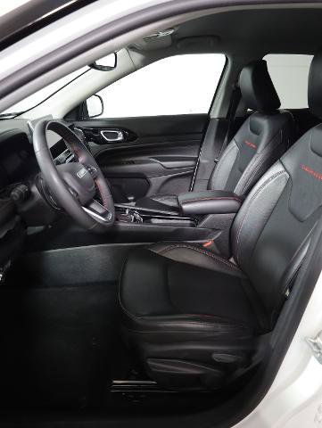 Used 2022 Jeep Compass Trailhawk AWD/4WD image 9