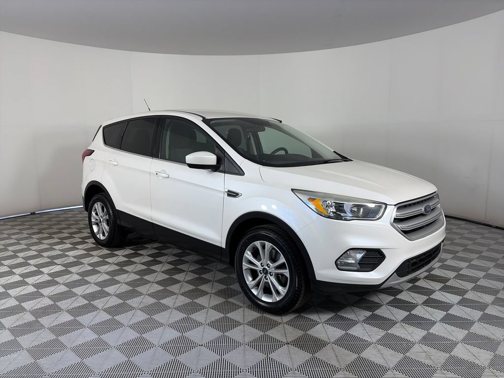 Certified 2019 Ford Escape SE AWD/4WD image 1
