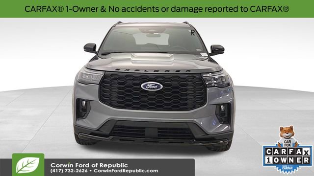 Certified 2025 Ford Explorer ST-Line image 3